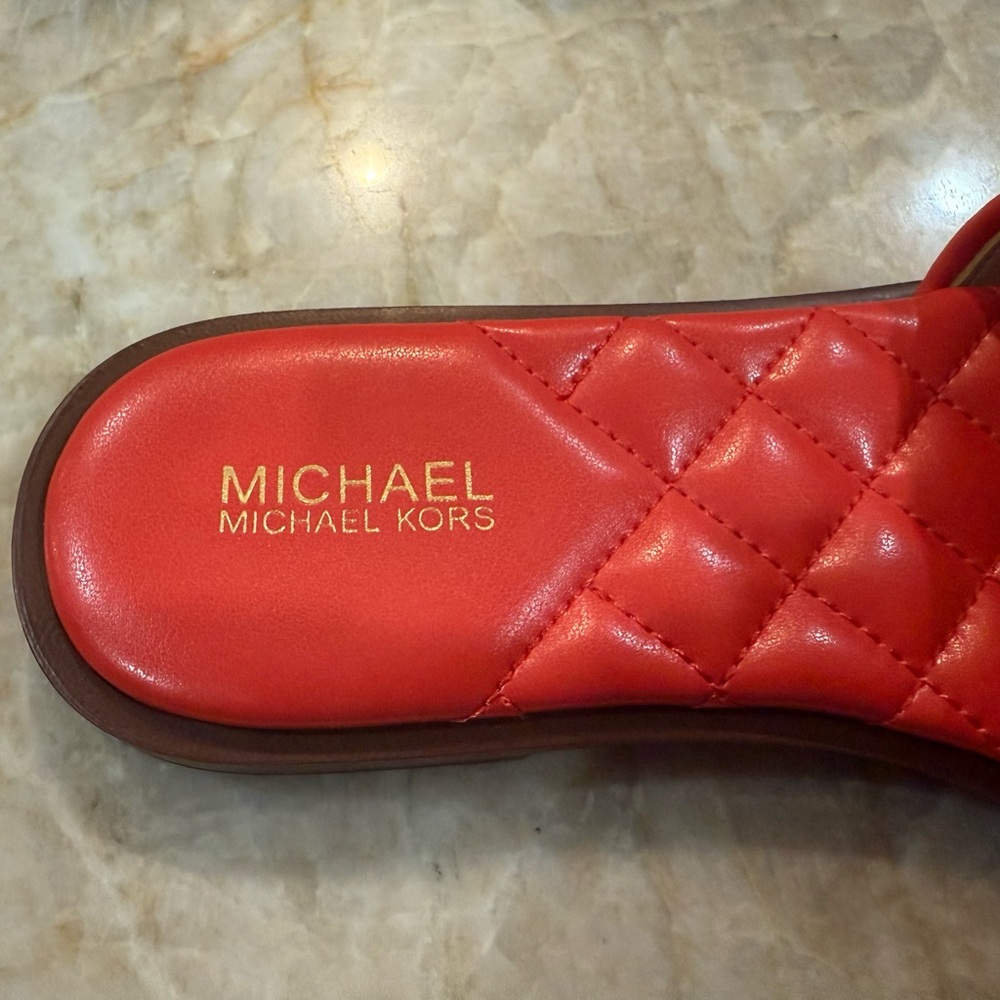 Michael Kors Red Sandals with Open Toe and Quilted Footbed - Picture 5 of 10